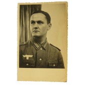 Fantassin de la Wehrmacht en uniforme m40 avec bretelles anciennes